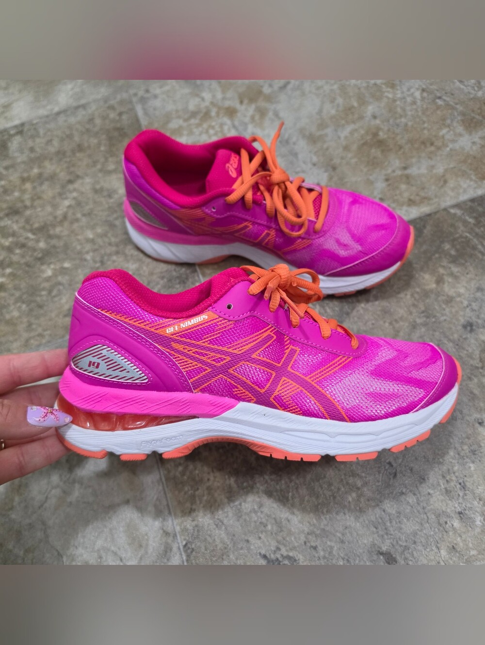 ASICS Gel-Nimbus 19 GS (Grade School) Size 5